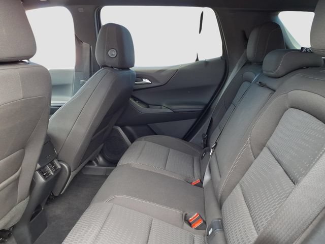 Used 2026 Chevrolet Equinox LT AWD/4WD image 13