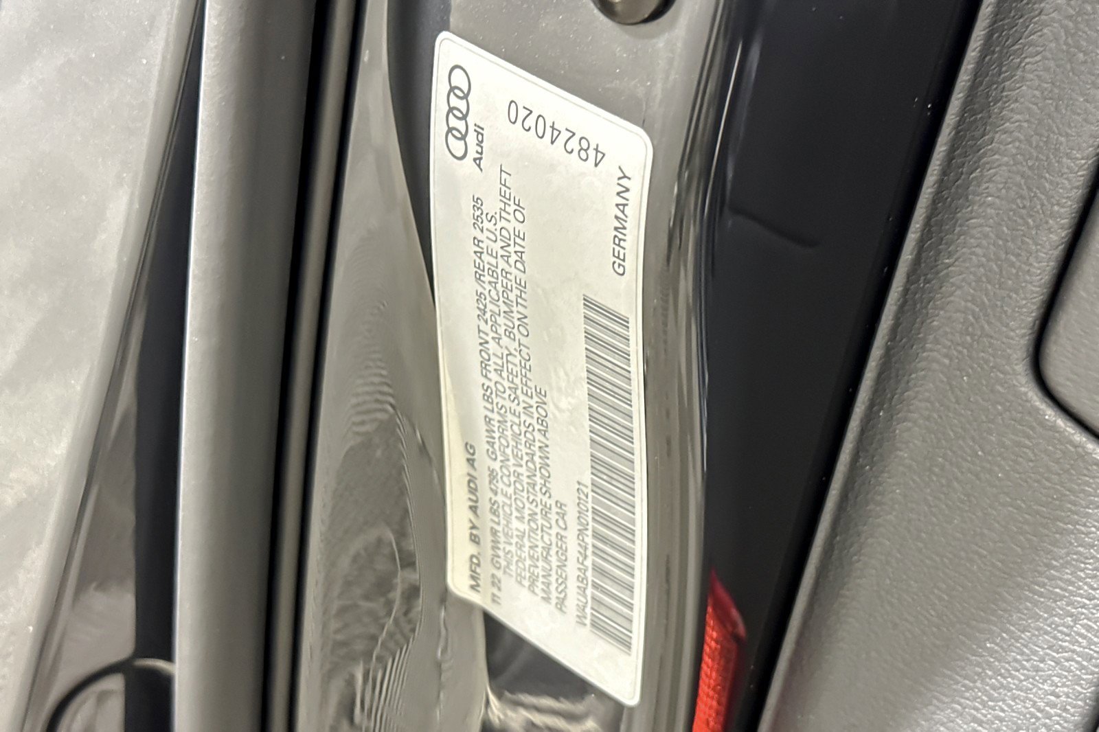 Used 2023 Audi A4 2.0T Premium w/ Convenience Package image 25