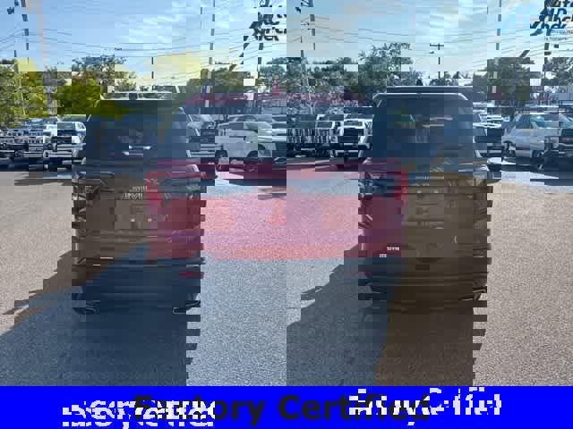 Certified 2023 GMC Acadia SLT w/ Elevation Edition image 6