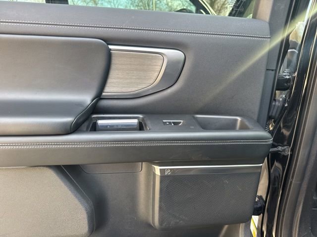 Used 2025 Ford Expedition Platinum image 34