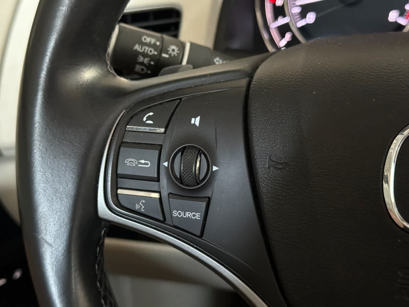 Used 2015 Acura RLX w/ Technology Package FWD image 25