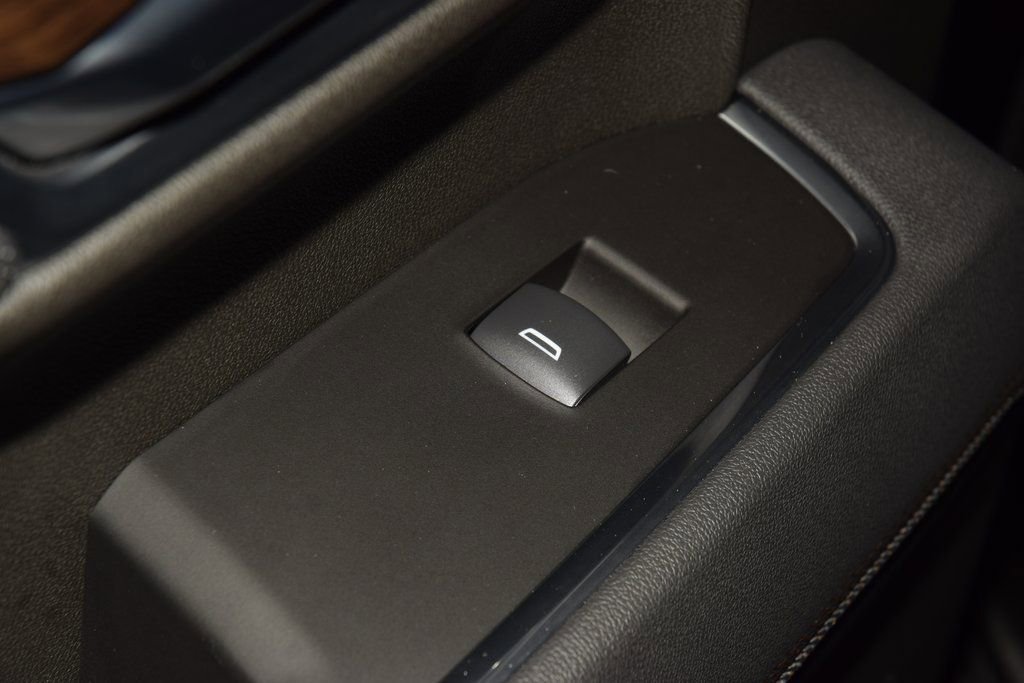 Used 2025 Chevrolet Silverado 1500 High Country w/ Midnight Edition image 45