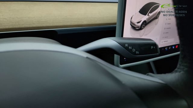 Used 2022 Tesla Model Y Long Range AWD/4WD image 44