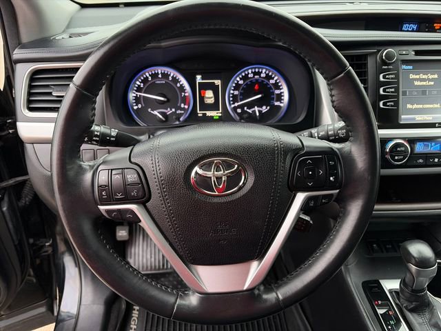 Used 2018 Toyota Highlander XLE w/ Protection Package #3 AWD/4WD image 27