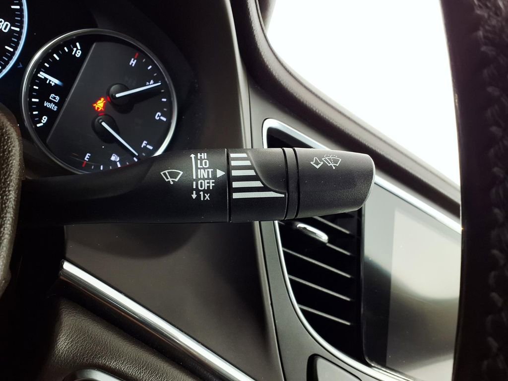 Used 2017 Buick LaCrosse Preferred image 20