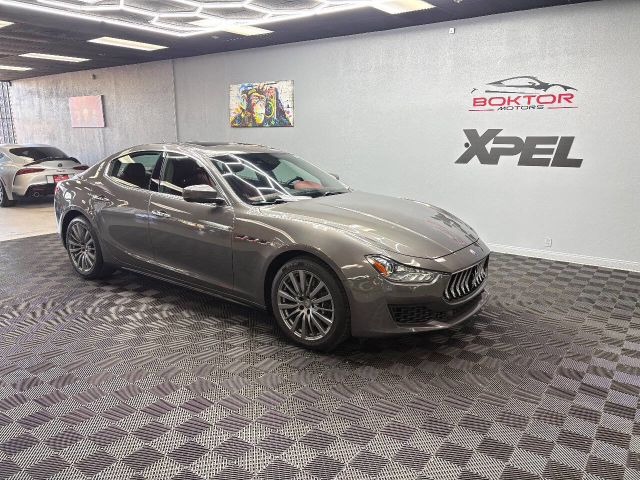 Used 2018 Maserati Ghibli S image 2