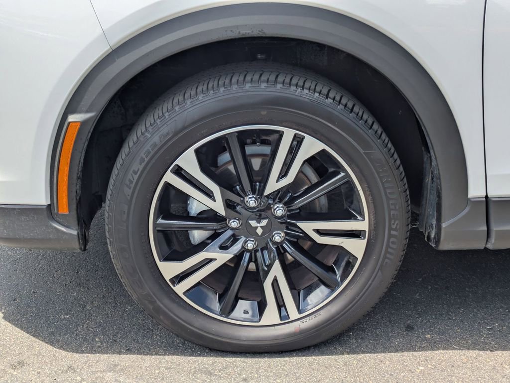 Used 2025 Mitsubishi Eclipse Cross SE AWD/4WD image 13