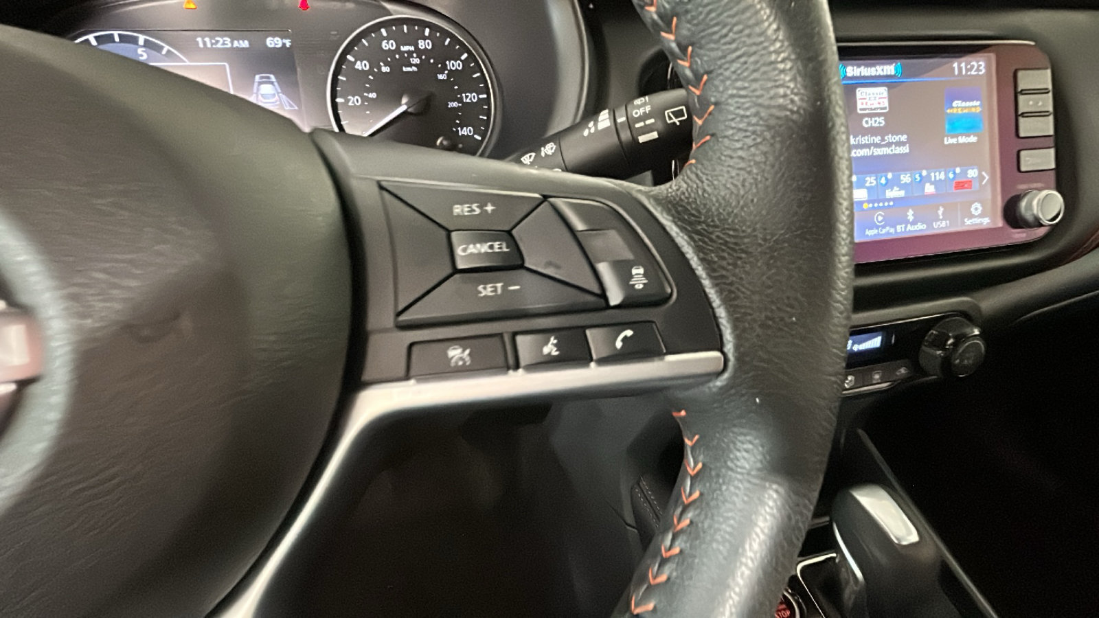 Used 2023 Nissan Kicks SR FWD image 19