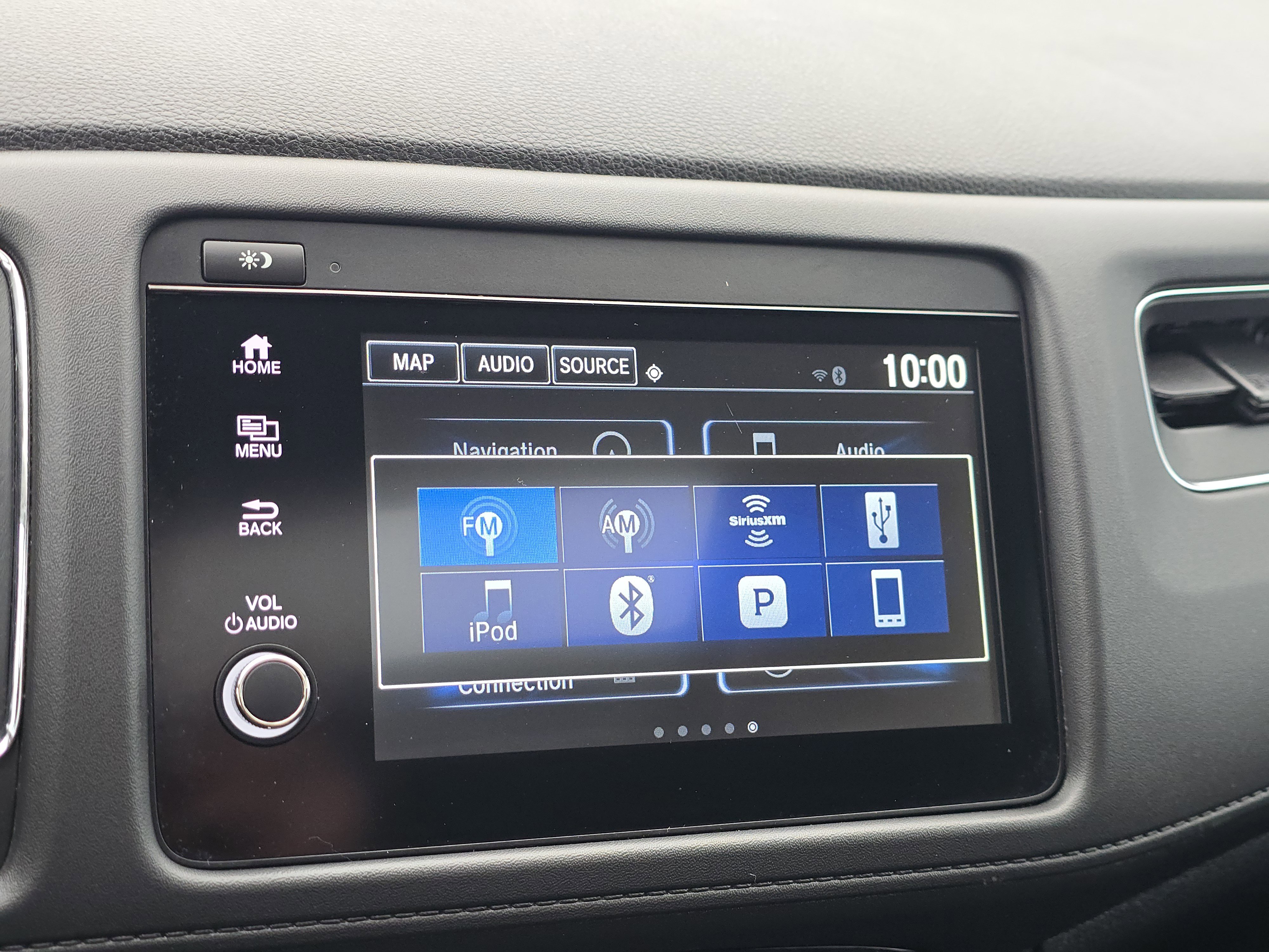 Used 2020 Honda HR-V Touring image 11