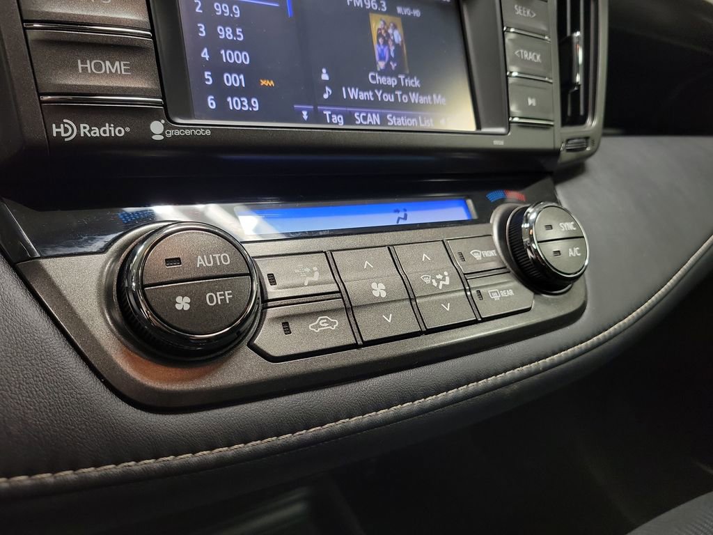 Used 2014 Toyota RAV4 XLE image 20