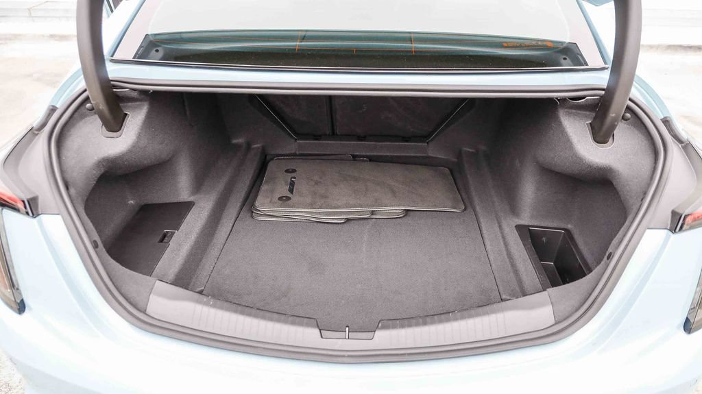 Used 2025 Cadillac CT5 V Blackwing w/ LPO, Red Accent Package RWD image 31