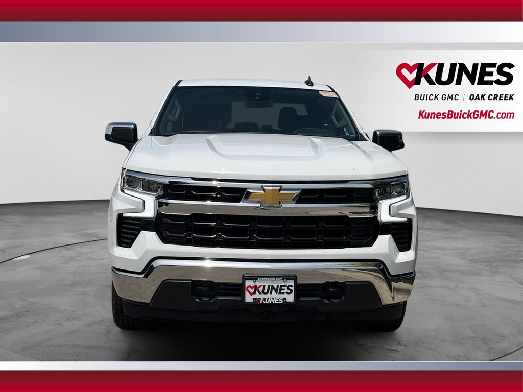Used 2025 Chevrolet Silverado 1500 LT AWD/4WD image 3