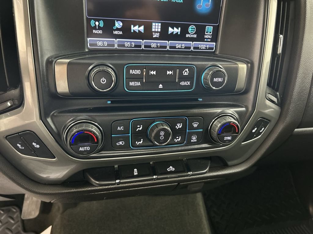 Used 2018 Chevrolet Silverado 1500 LT w/ All Star Edition AWD/4WD image 16