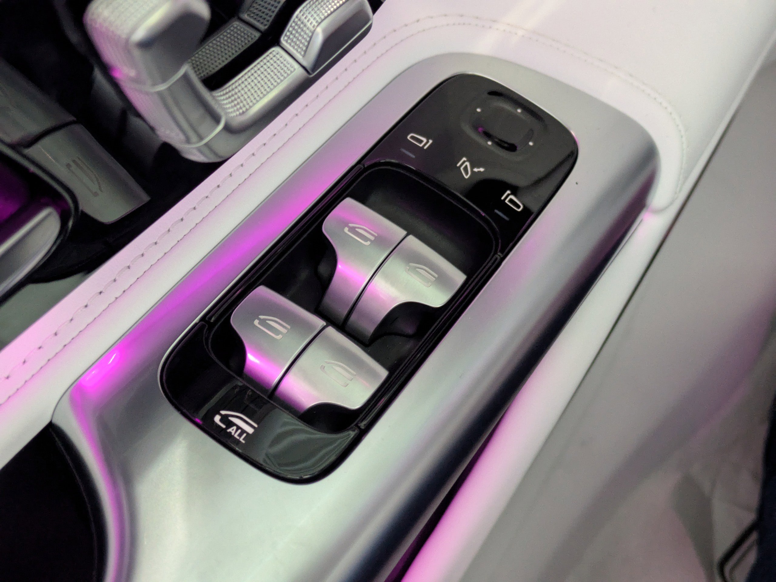 New 2026 Mercedes-Benz Maybach SL 680 image 29