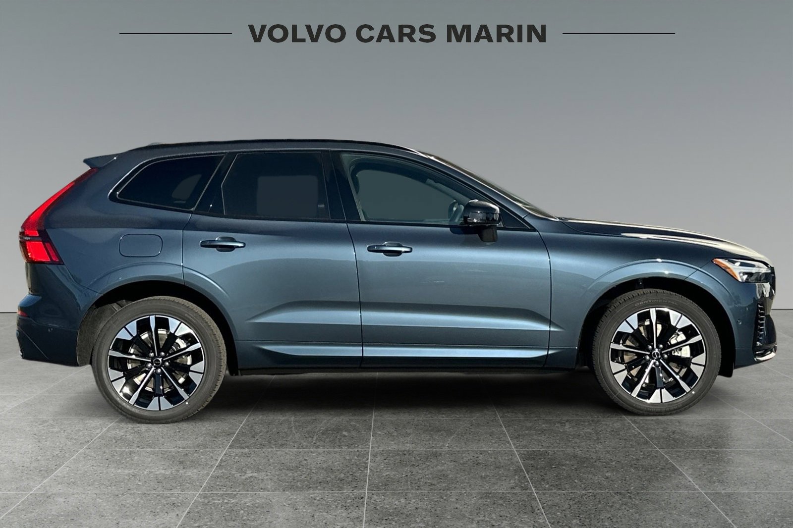 New 2026 Volvo XC60 T8 Plus w/ Climate Package image 8