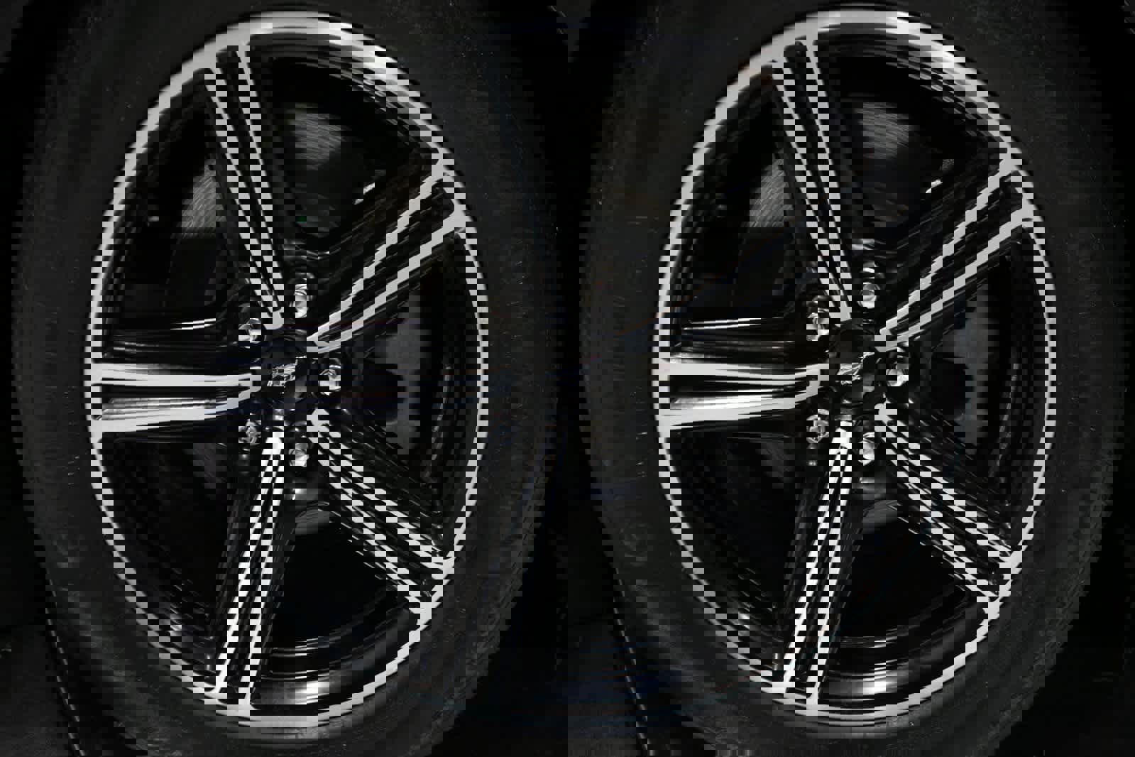 Used 2024 Ford Mustang EcoBoost image 11