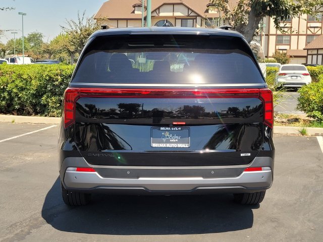 New 2026 Kia Carnival SX w/ SX Dark Edition Package FWD image 5