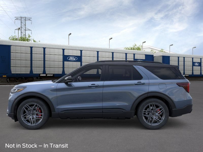 New 2026 Ford Explorer ST-Line w/ ST-Line Street Pack AWD/4WD image 3