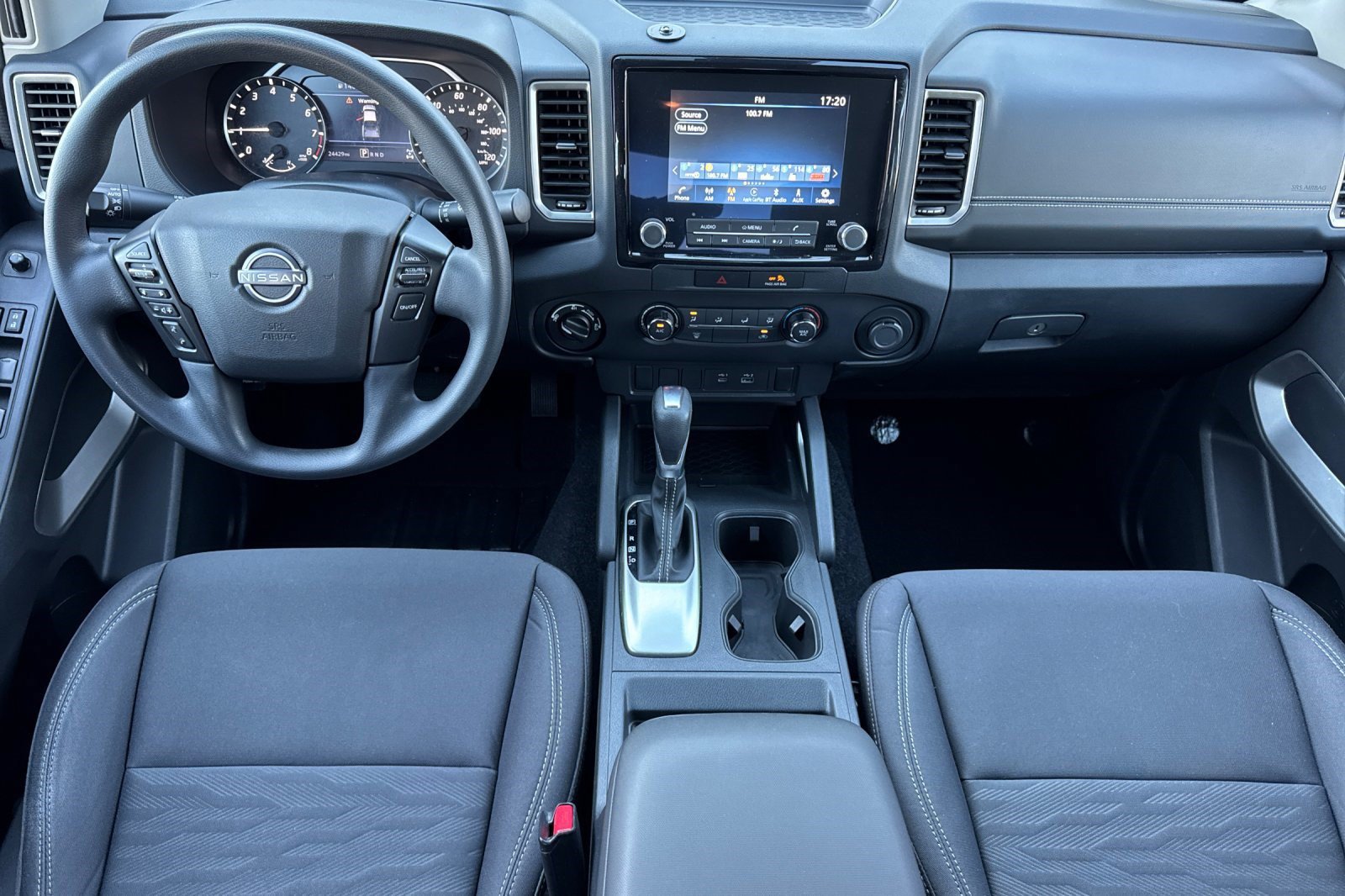 Used 2022 Nissan Frontier SV AWD/4WD image 15
