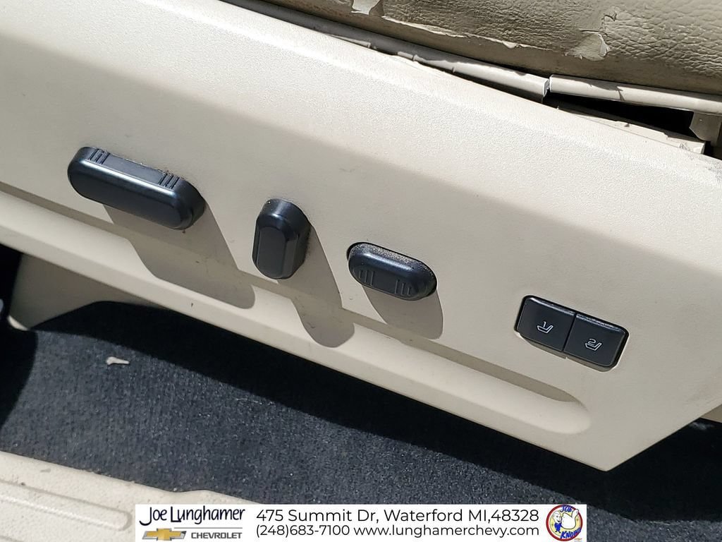 Used 2017 Ford Expedition EL XLT w/ Equipment Group 202A AWD/4WD image 35