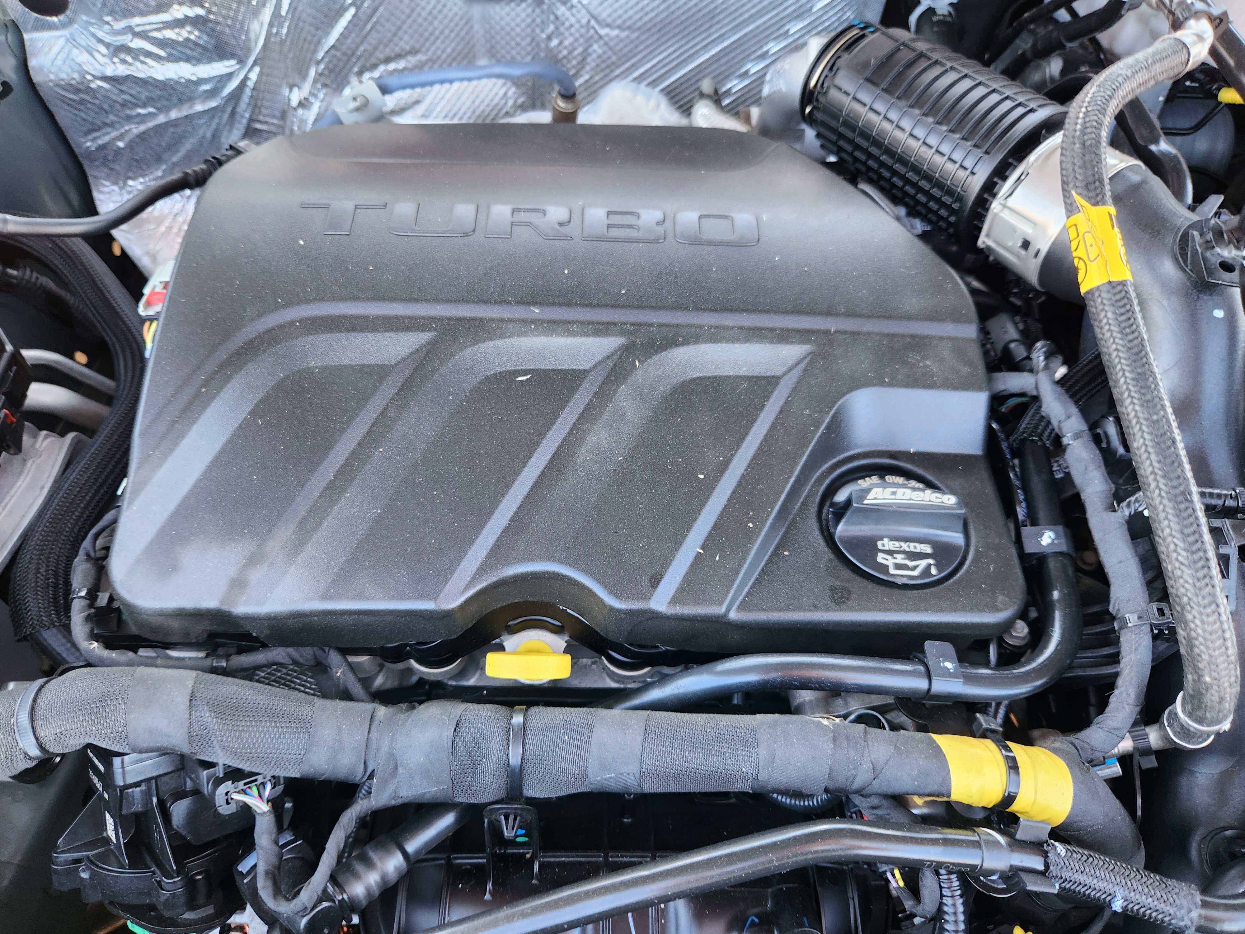 Used 2025 Chevrolet Trax LT FWD image 14