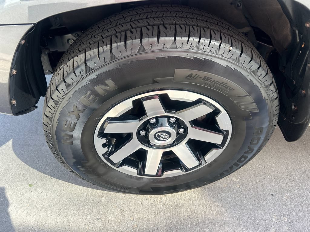 Certified 2020 Toyota 4Runner TRD Off-Road AWD/4WD image 16