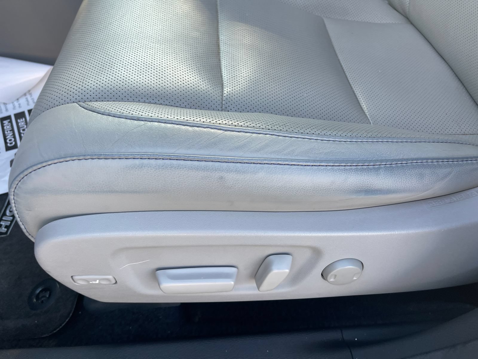 Used 2019 Toyota Highlander Limited Platinum FWD image 33