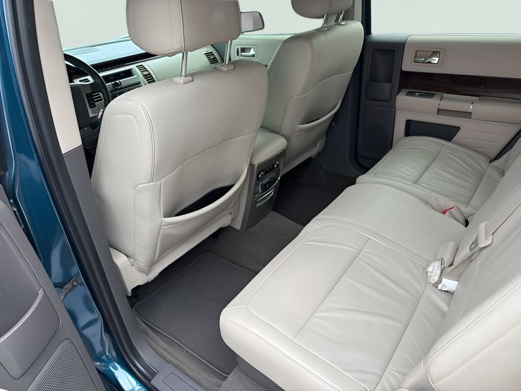 Used 2011 Ford Flex SEL w/ Rapid Spec Order Code image 18