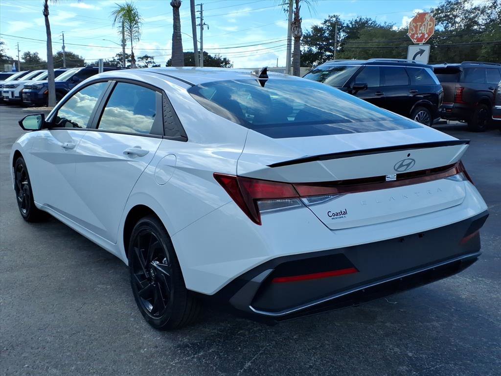 New 2026 Hyundai Elantra Sport image 5
