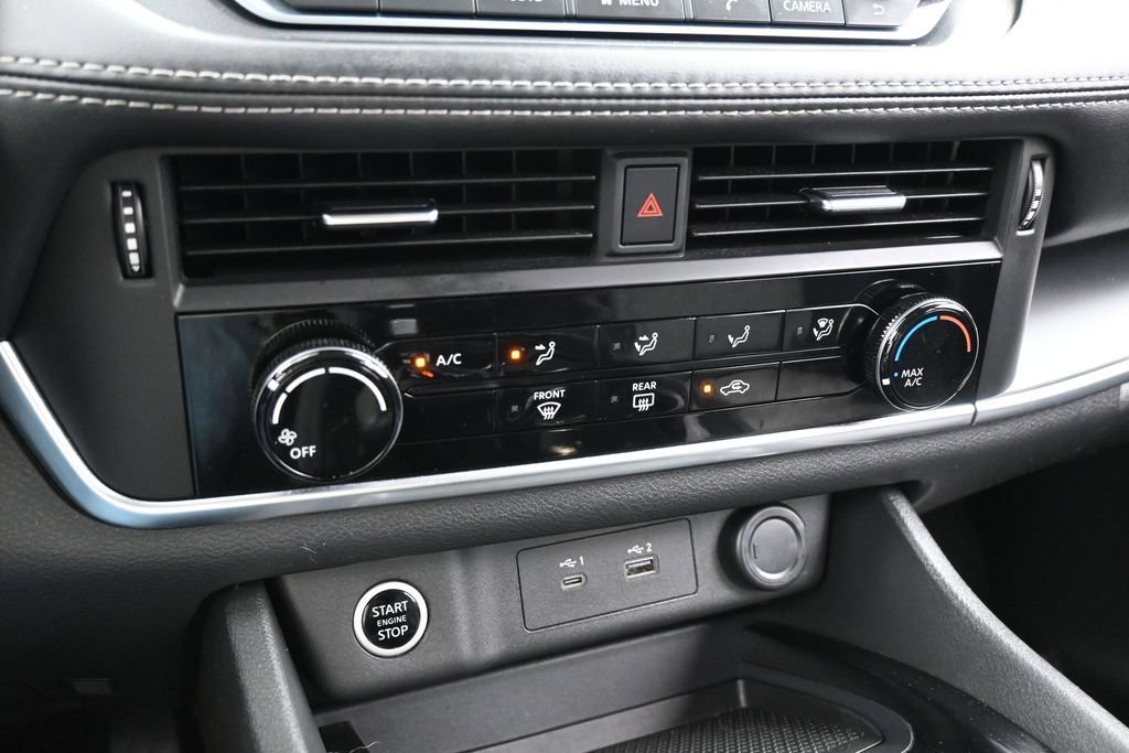Used 2021 Nissan Rogue S FWD image 18