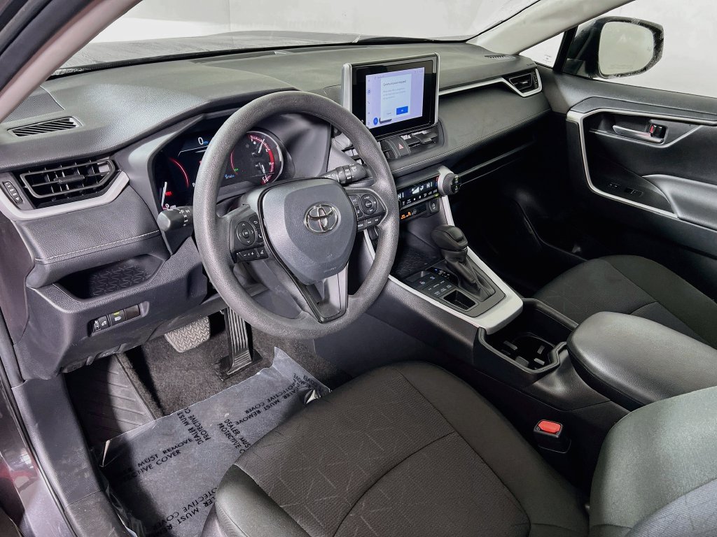 Certified 2025 Toyota RAV4 XLE AWD/4WD image 9
