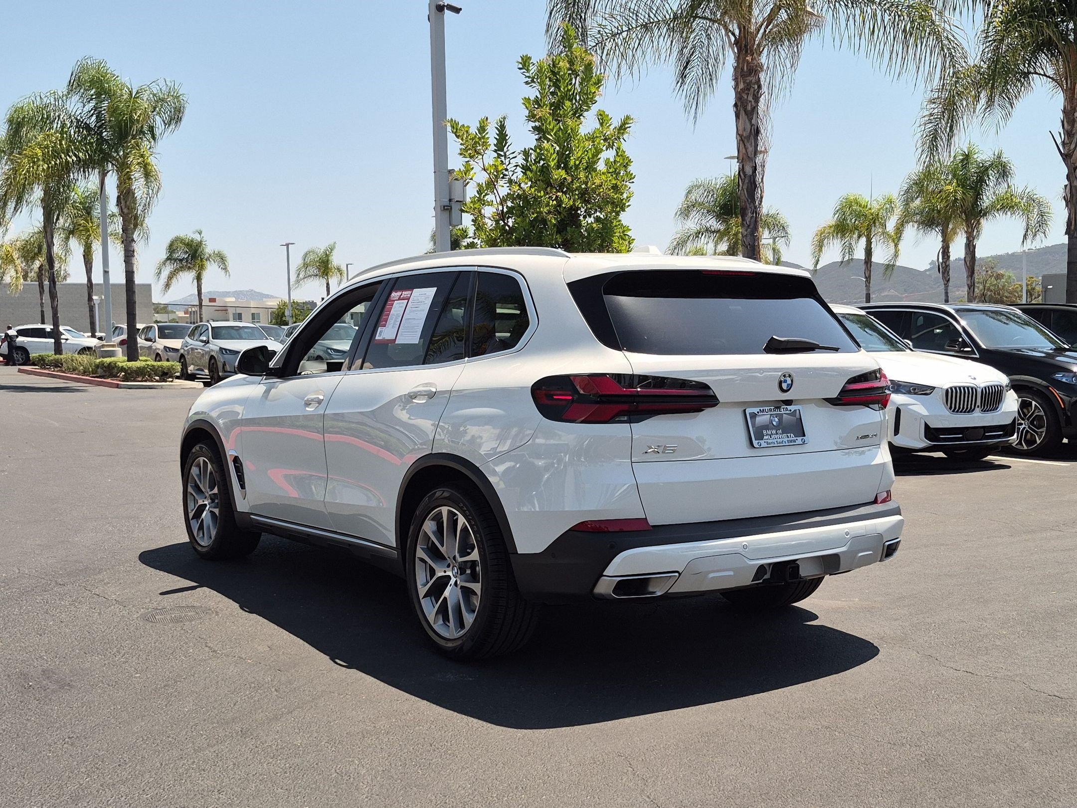 Used 2024 BMW X5 xDrive40i w/ Parking Assistance Package AWD/4WD image 8