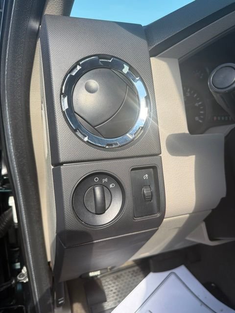 Used 2009 Ford F250 4x4 SuperCab Super Duty image 18