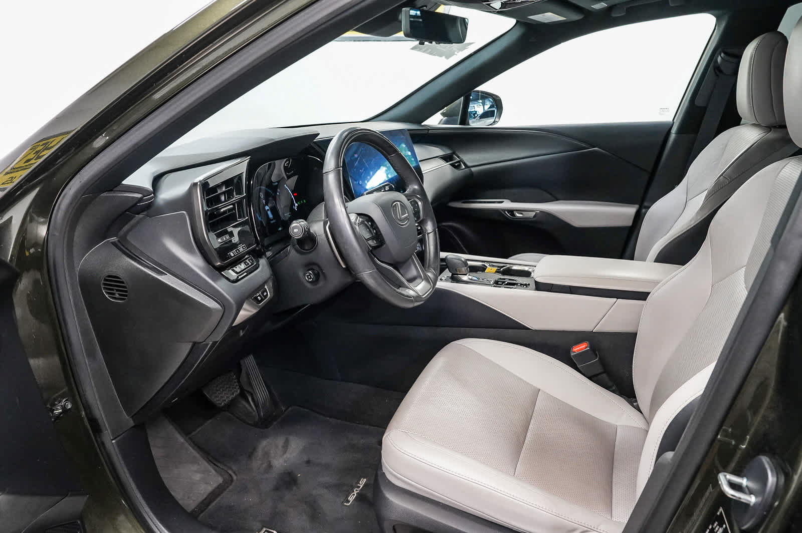 Used 2024 Lexus RX 350 Premium Plus w/ Convenience Package FWD image 18