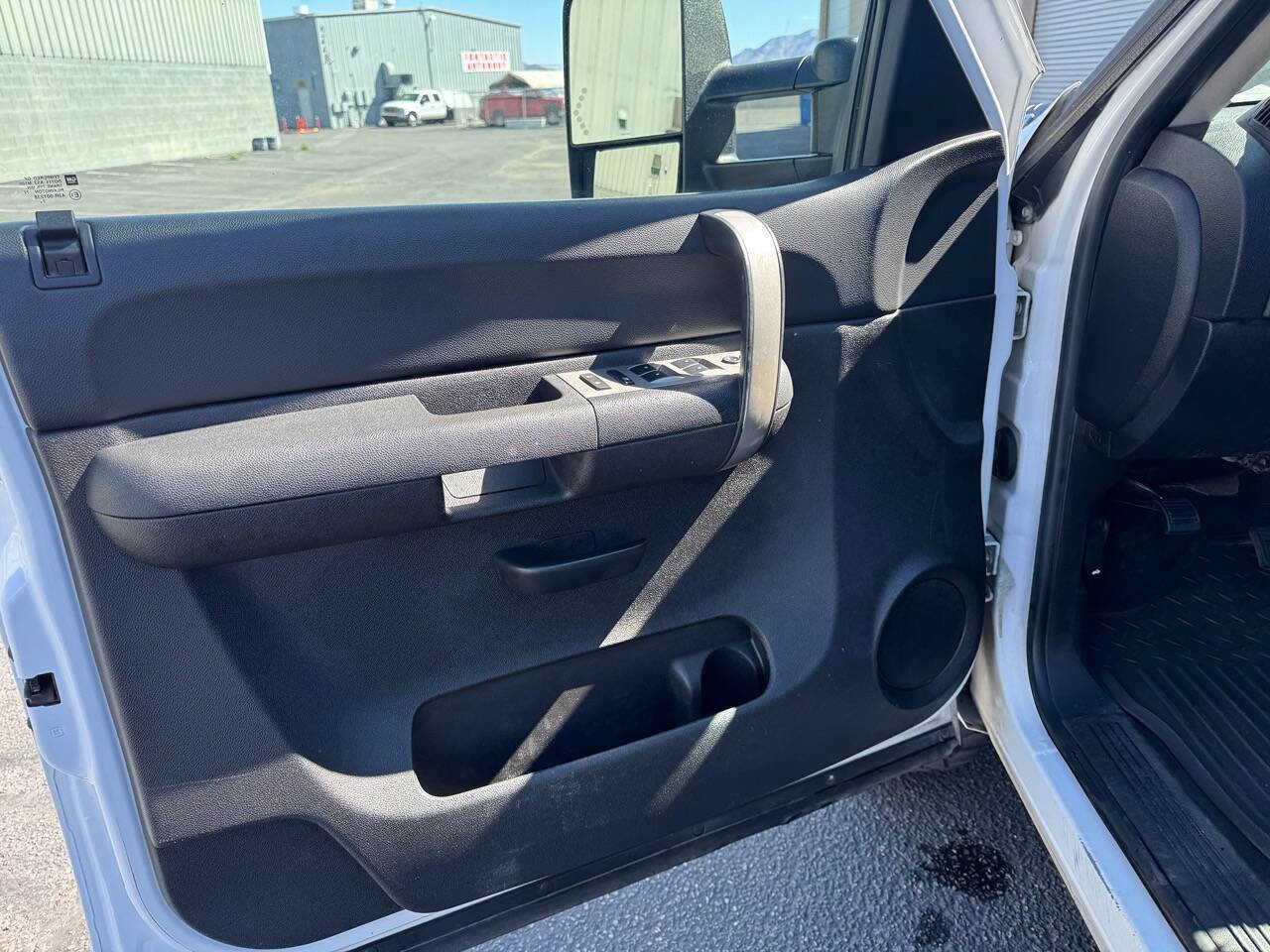 Used 2008 Chevrolet Silverado 2500 LT w/ 1LT Convenience Package AWD/4WD image 25