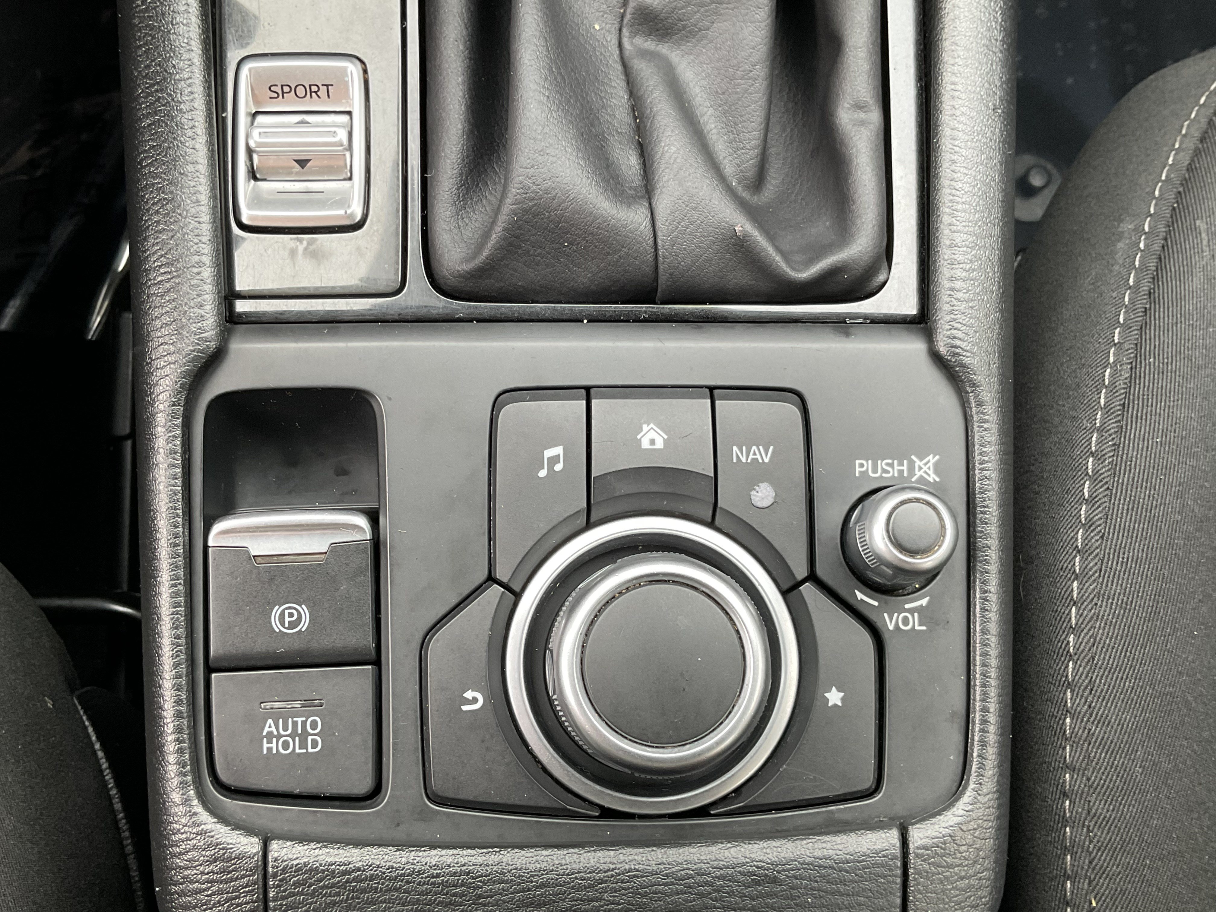Used 2021 MAZDA CX-3 Sport AWD/4WD image 17