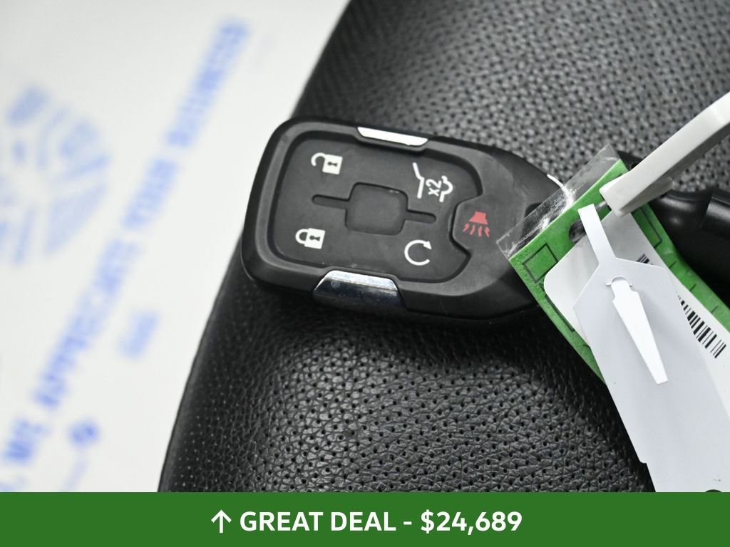 Used 2023 GMC Acadia SLT image 32