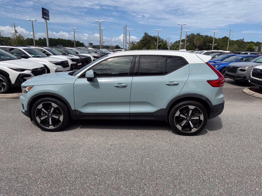 Used 2019 Volvo XC40 T5 Momentum AWD/4WD image 10