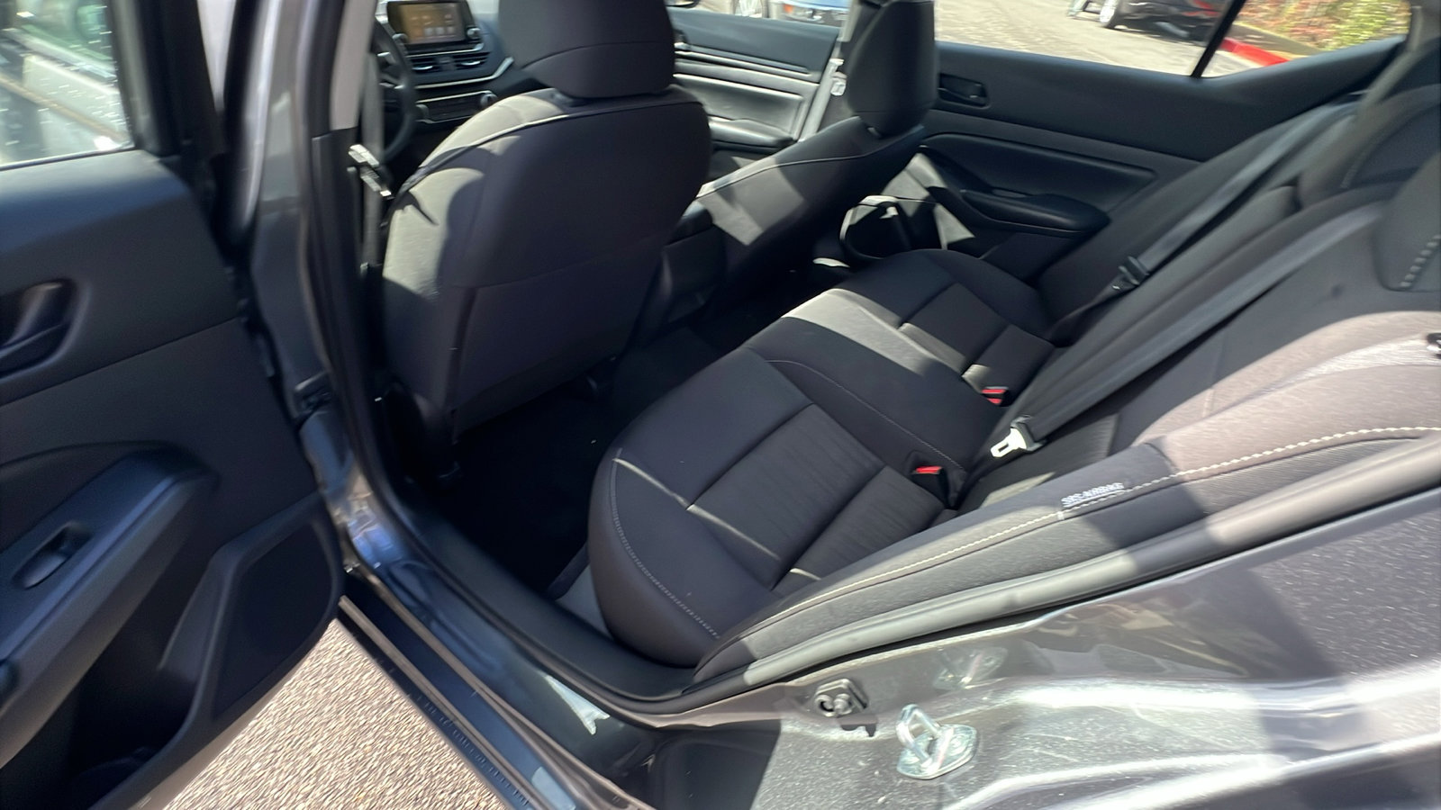 Used 2024 Nissan Altima 2.5 S image 23