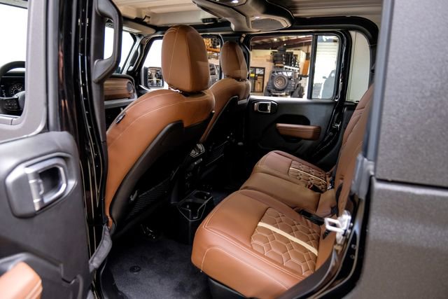 Used 2025 Jeep Gladiator Rubicon w/ Safety Group AWD/4WD image 93