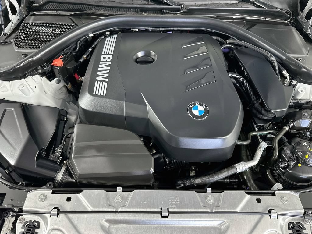 Used 2025 BMW 330i xDrive Sedan AWD/4WD image 39