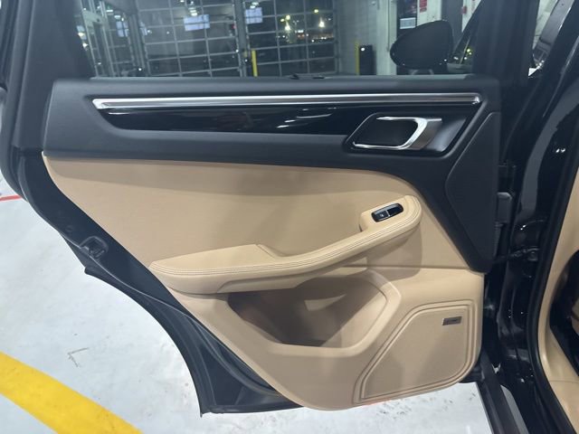Used 2021 Porsche Macan image 29