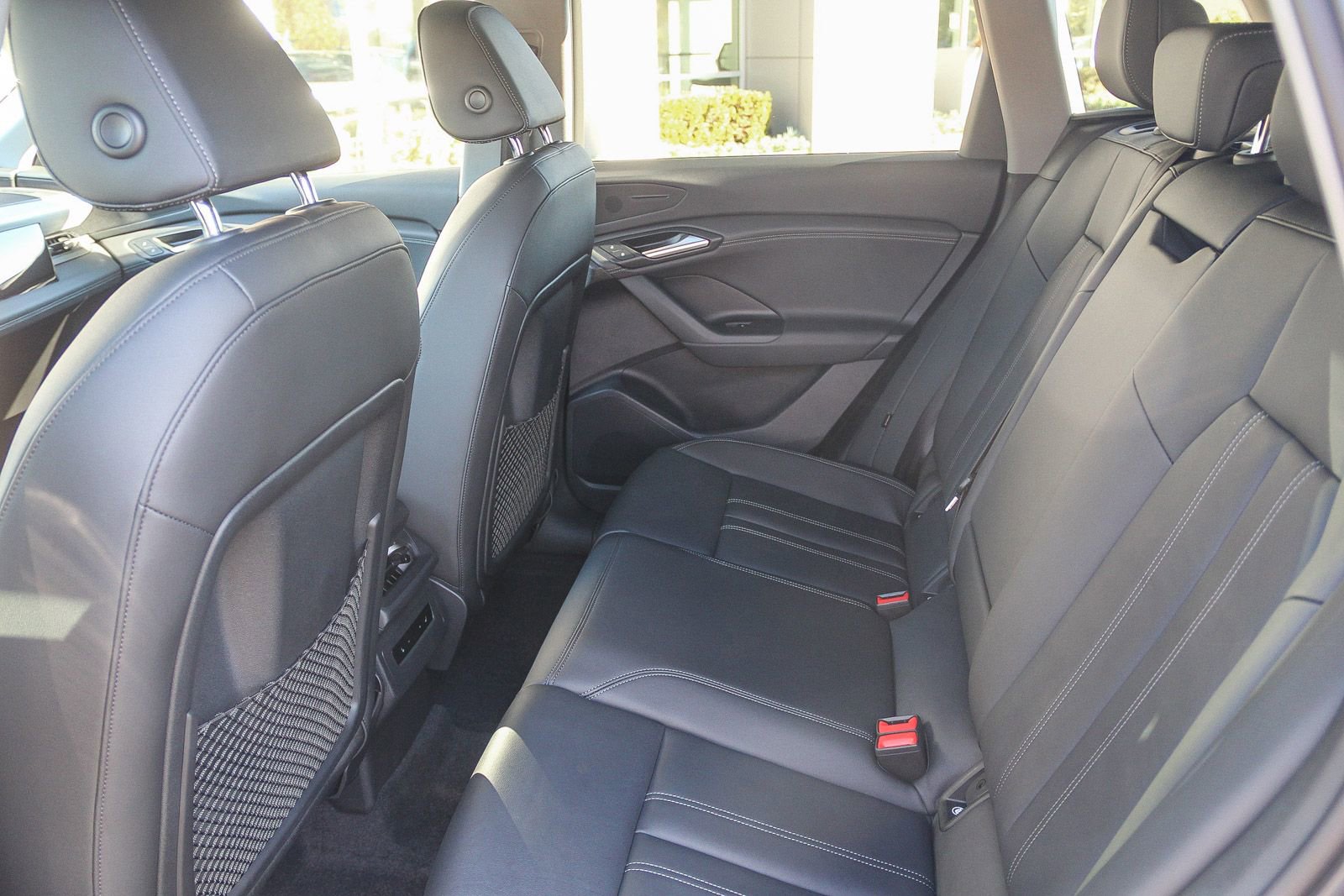 Certified 2025 Audi Q6 e-tron Premium w/ Convenience Package image 19