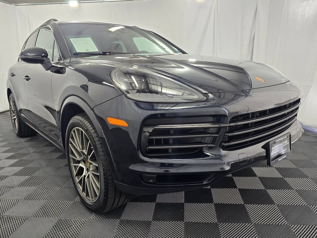 Certified 2023 Porsche Cayenne Platinum Edition AWD/4WD image 9
