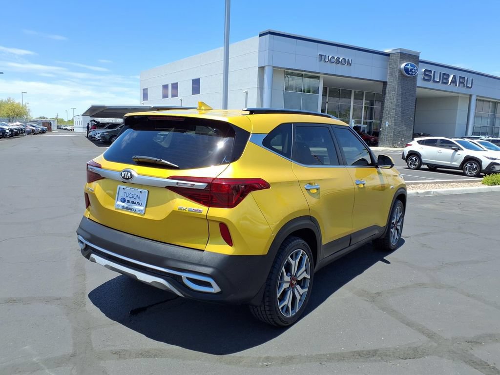 Used 2021 Kia Seltos SX w/ SX Sunroof Package AWD/4WD image 11