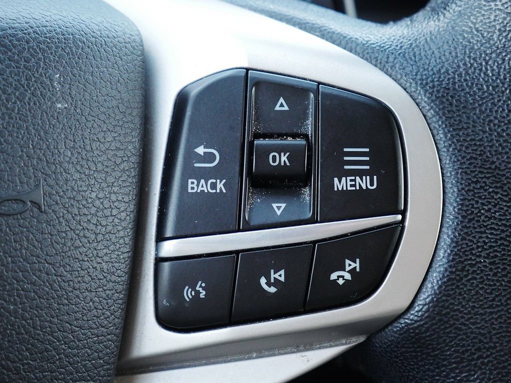 Used 2020 Ford Explorer XLT w/ Equipment Group 202A AWD/4WD image 34