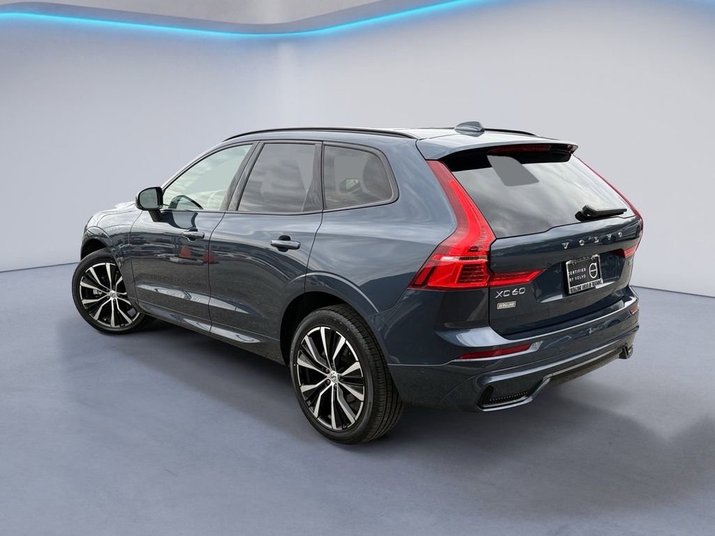 Certified 2025 Volvo XC60 B5 Plus image 5