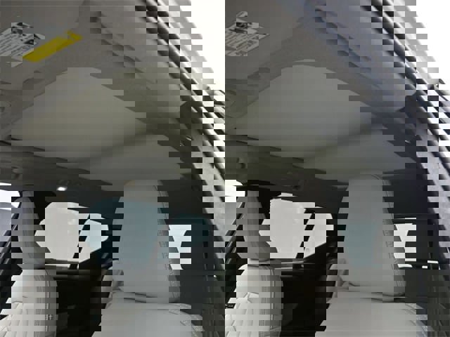 New 2025 Volvo XC40 B5 Plus w/ Protection Package Premier image 20