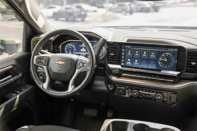 Used 2024 Chevrolet Silverado 3500 LT w/ Convenience Package AWD/4WD image 26