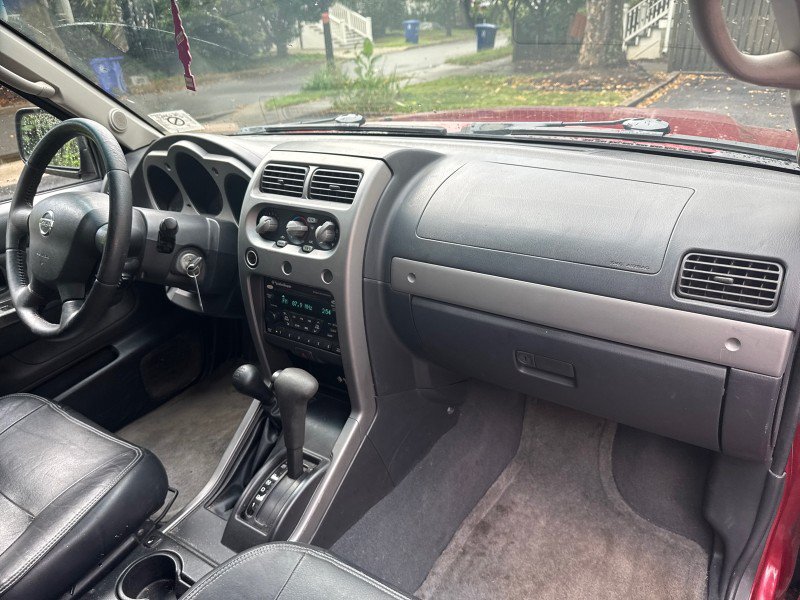 Used 2004 Nissan Xterra SE w/ (LTH) Rugged Leather Pkg AWD/4WD image 18